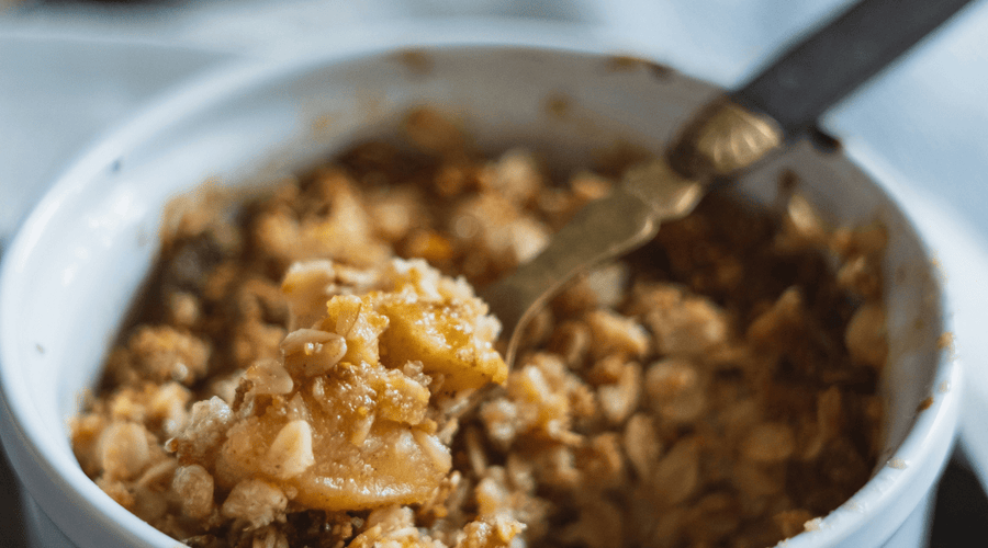 Sugar free recipe: Crunchy pear and ginger crumble